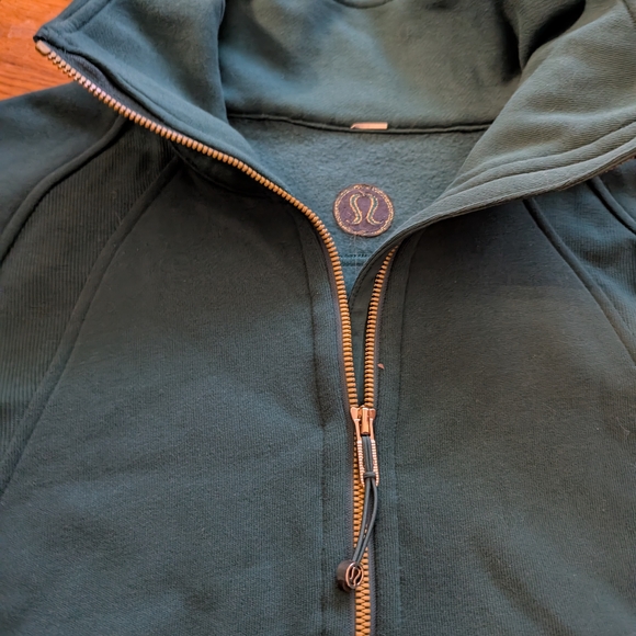 Lululemon Scuba Cropped Funnel Neck Quarter Zip Pullover, M/L, Green/Gold - Picture 2 of 7